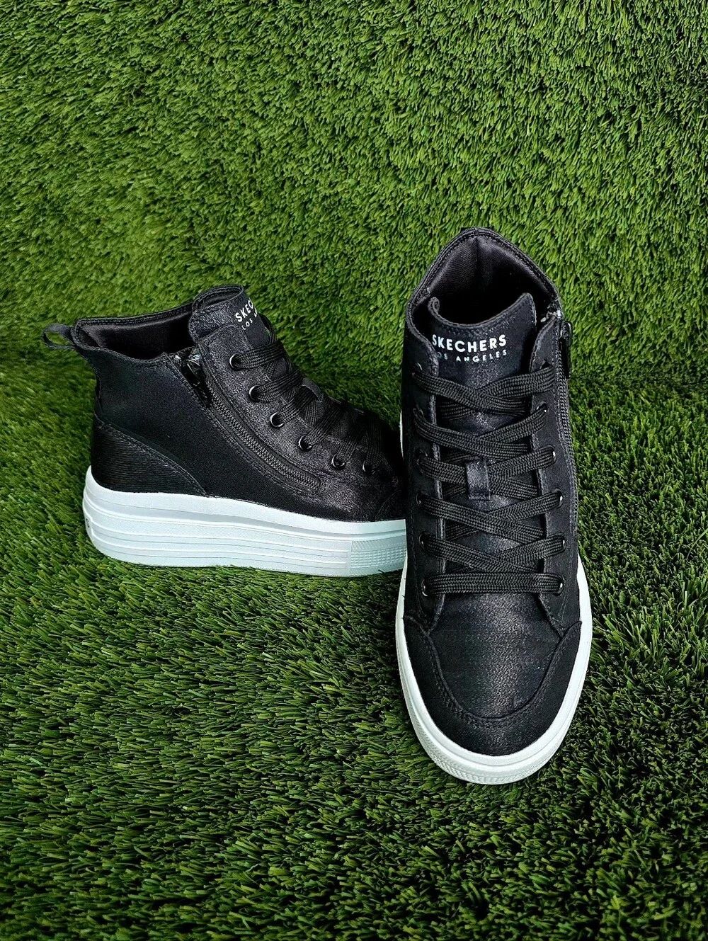 Skechers hyper lift